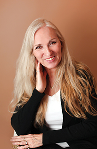 Outskirts Press Publishing Experience Review From:  Kathie Jamison Cote, author of The Cats of the Cottage Cafe